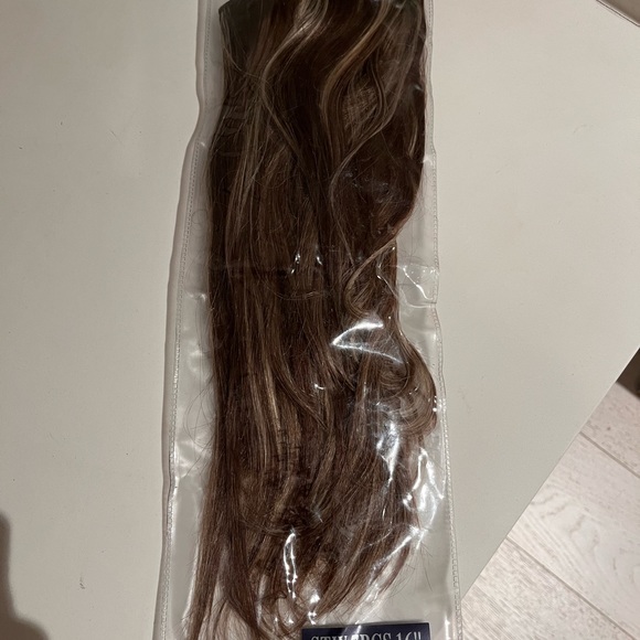 Real Hair Extensions - Picture 4 of 7